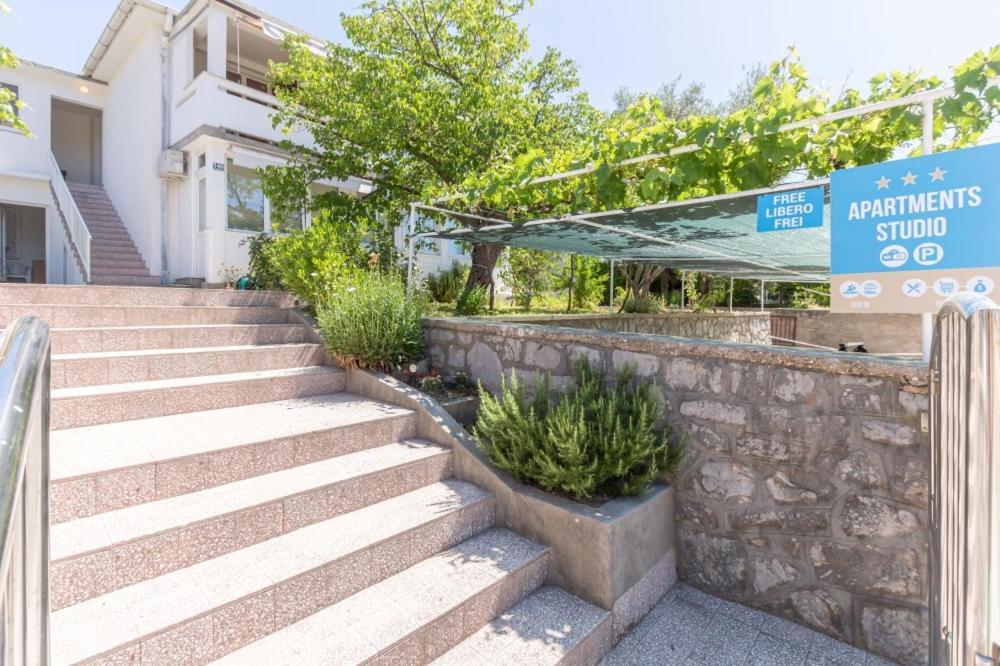 Apartments Meri Baska  Ngoại thất bức ảnh